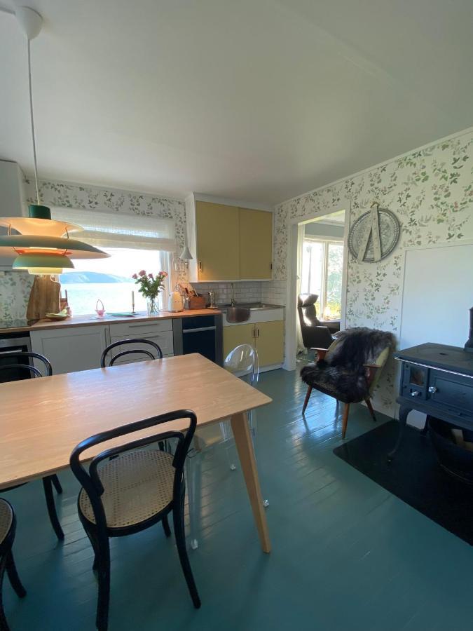 Unique And Charming Holiday Home With Fantastic Sea Views トロムソ エクステリア 写真